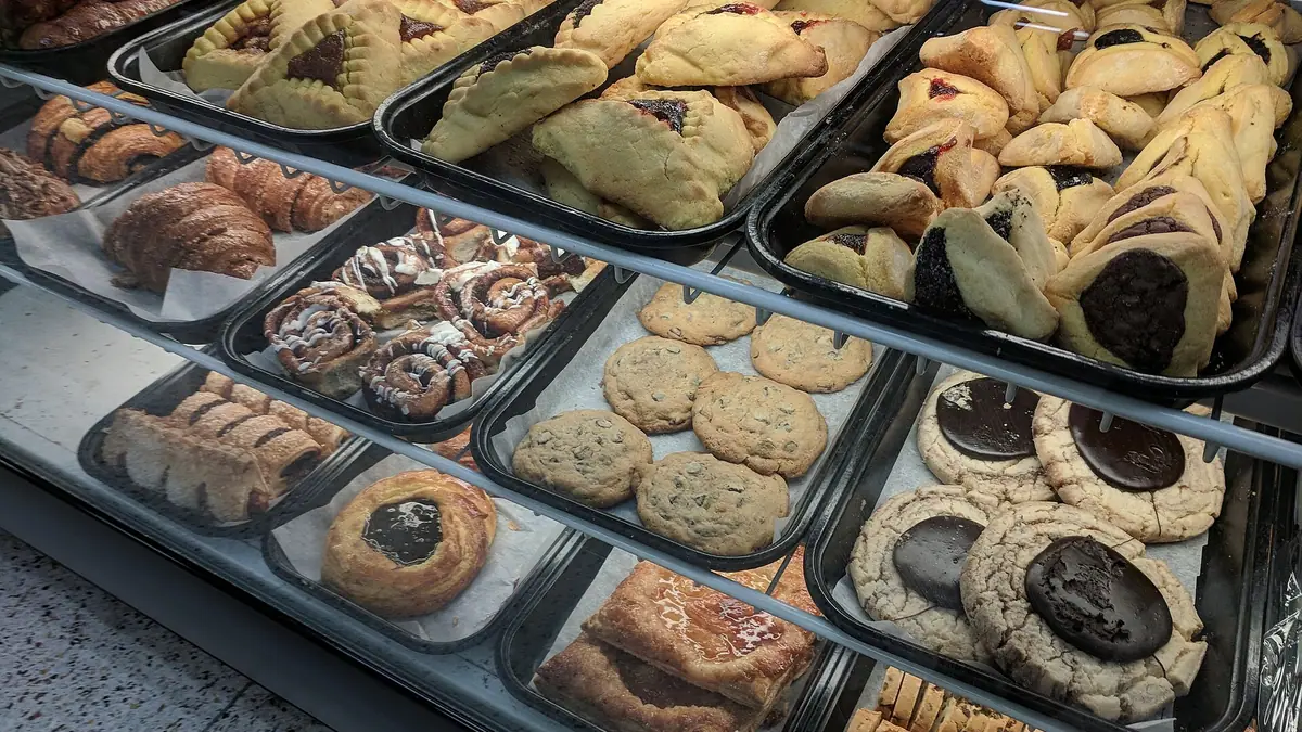 Brownie Stop – bakery in Westhoughton town centre